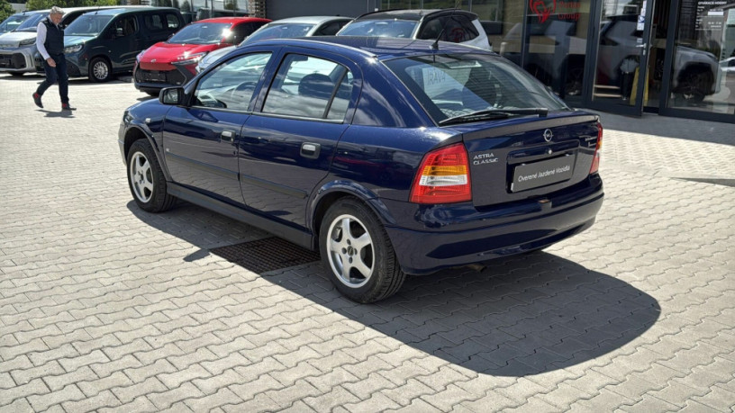 opel-astra-big-1