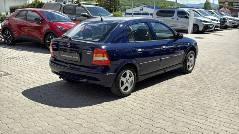 opel-astra-big-3
