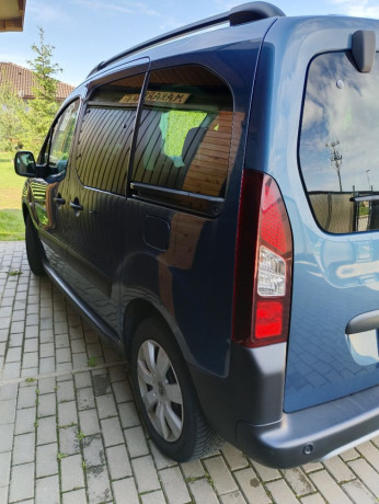 citroen-berlingo-multispace-16-bluehdi-120-ss-xtr-88kw120hp-m6-big-1