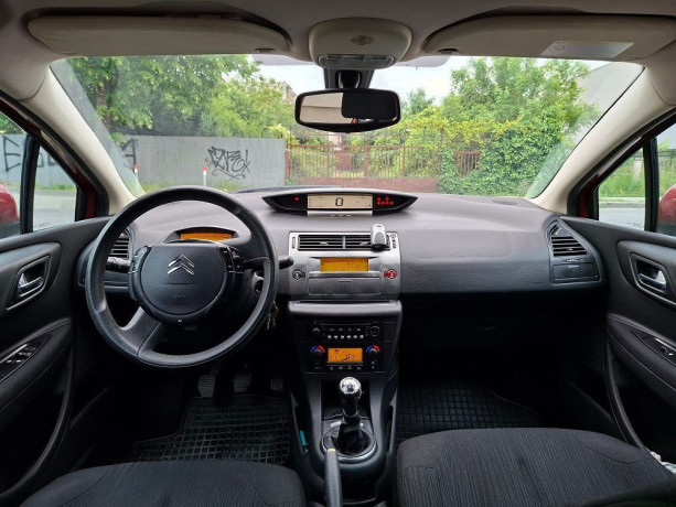 citroen-c4-sedan-citroen-c4-5dv-big-3