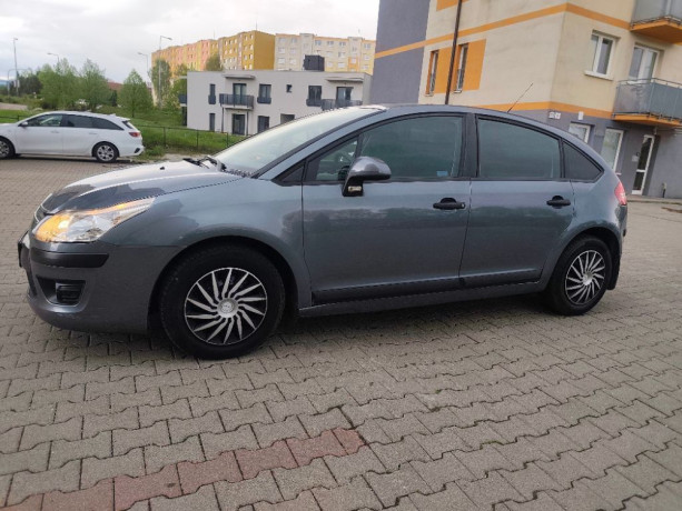 citroen-c4-sedan-bez-nutnej-inflvesticie-big-2