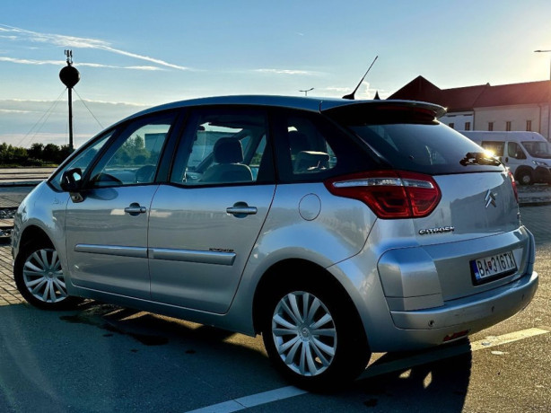 citroen-c4-picasso-18-16v-92kw-127hp-m5-big-2