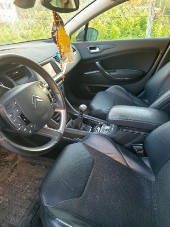 citroen-c5-22-hdi-16v-fap-exclusive-125kw170hp-m6-big-1