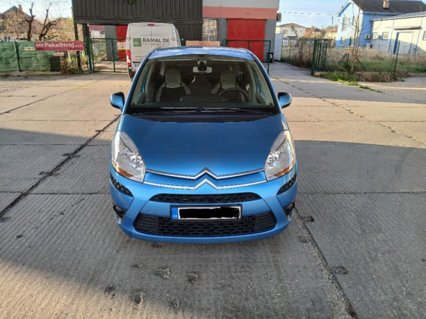citroen-c4-picasso-16-hdi-16v-confort-80kw110hp-m5-big-1