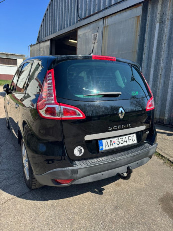 renault-megane-scenic-renault-megane-scenic-big-3