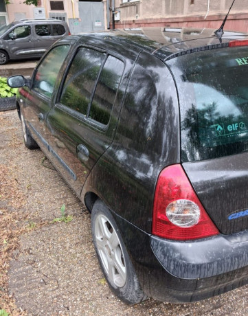 renault-clio-2003-43kw-190-000km-big-2