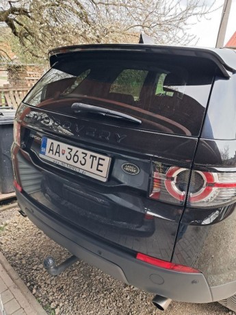 land-rover-discovery-sport-d180-awd-aut-7m-koza-xenony-big-2