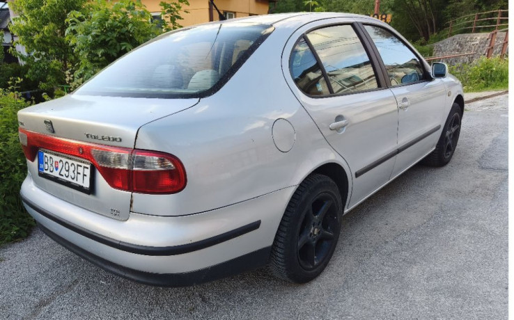 seat-toledo-19-tdi-stella-81kw110hp-m5-big-3