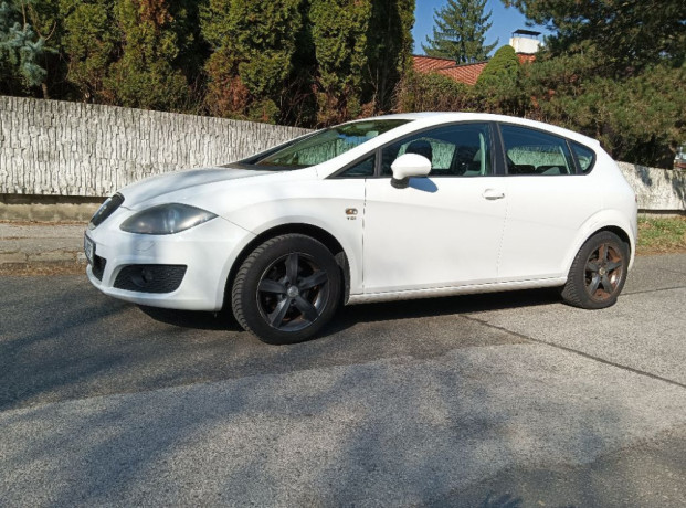 seat-leon-12-tsi-reference-77kw105hp-m6-big-1