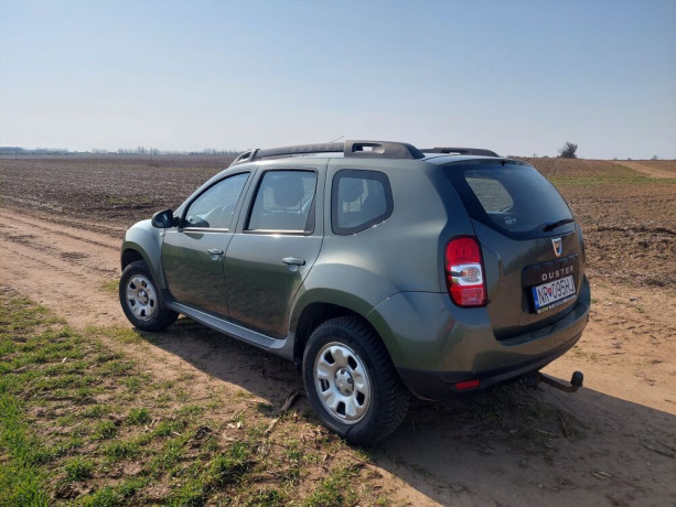 dacia-duster-16-16v-4x4-arctica-77kw105hp-m6-big-3