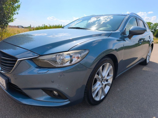 mazda-6-combi-wagon-generacia-gj-r-v-2013-v-modrej-metalize-big-2
