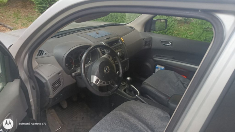 nissan-x-trail-t31-big-0
