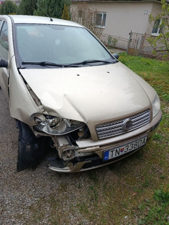 fiat-punto-12-classic-44kw60hp-m5-big-1