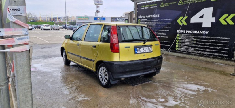fiat-punto-12-60-sx-44kw60hp-m5-big-0