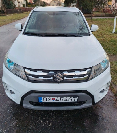suzuki-vitara-16-ddis-elegance-2wd-88kw120hp-m6-big-1