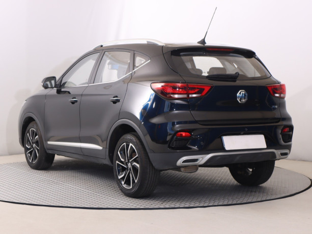 mg-zs-suv-15-emotion-plus-sr1maj-big-2