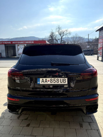 porsche-cayenne-s-diesel-ii-fl-283kw385hp-a8-big-0