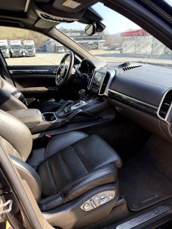 porsche-cayenne-s-diesel-ii-fl-283kw385hp-a8-big-3