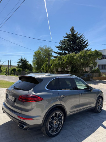 porsche-cayenne-diesel-ii-fl-193kw262hp-a8-big-2