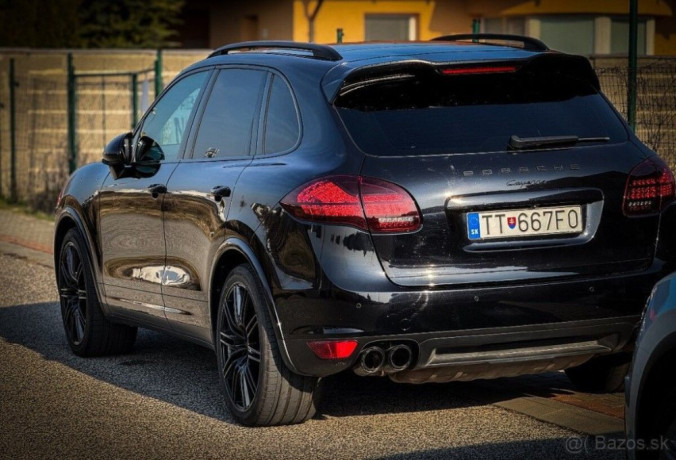 porsche-cayenne-diesel-245k-tiptronic-s-180kw246hp-a8-big-0