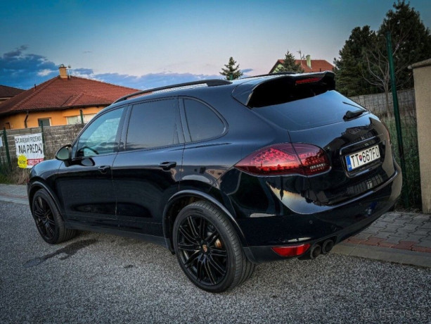 porsche-cayenne-diesel-245k-tiptronic-s-180kw246hp-a8-big-2