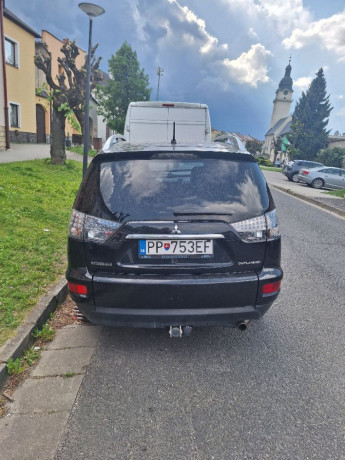 mitsubishi-outlander-2010-automat-24-benzin-big-0