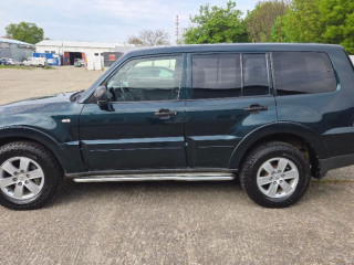 mitsubishi-pajero-wagon-32di