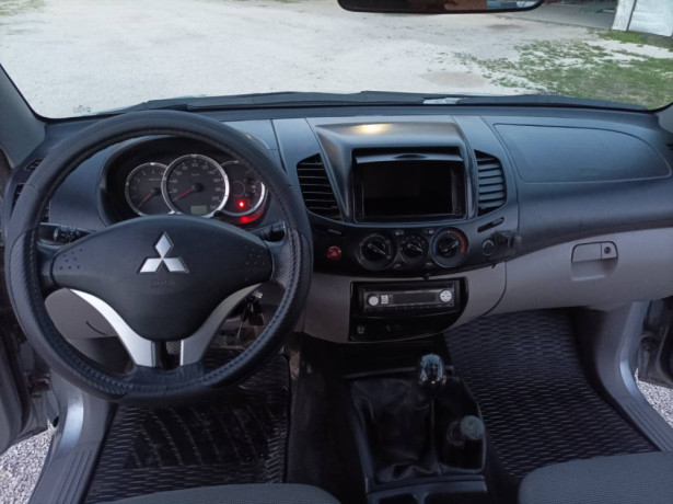 mitsubishi-l-200-l200-25-di-d-double-cab-entry-big-2