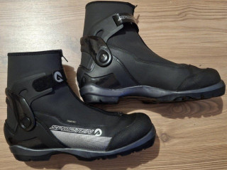 topanky-na-backcountry-bezky