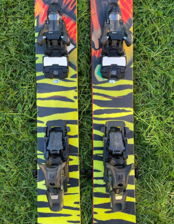 nove-volkl-revolt-121-191cm-armada-shift-mnc-13-big-2