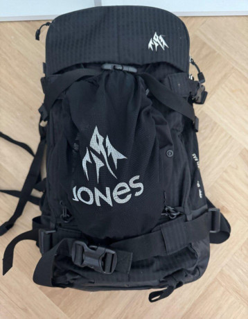 lavinovy-batoh-jones-big-0