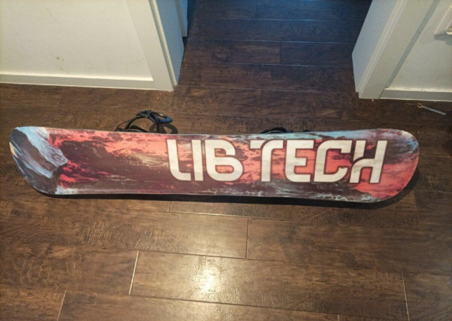 lib-tech-snowboard-big-4