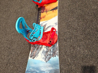 snowboard-never-summer-snowtrooper-157cm-s-novym-viazanim