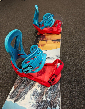 snowboard-never-summer-snowtrooper-157cm-s-novym-viazanim-big-1