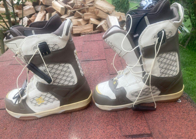 damske-snowboardove-topanky-dc-siloh-velkost-40-big-1