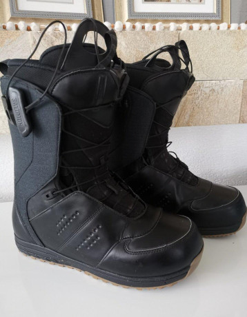 salomon-launch-black19-povcena24990eur-snovboard-obuv-big-4