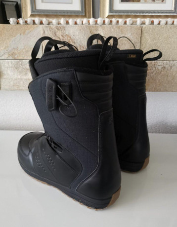 salomon-launch-black19-povcena24990eur-snovboard-obuv-big-1