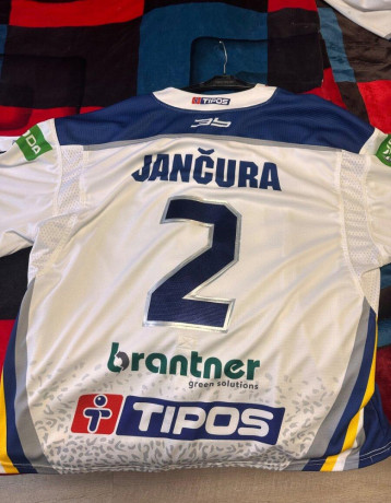 dres-hk-snv-hrany-brankarsky-jancura-big-2
