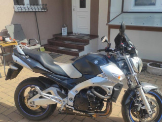 suzuki-gsr-600