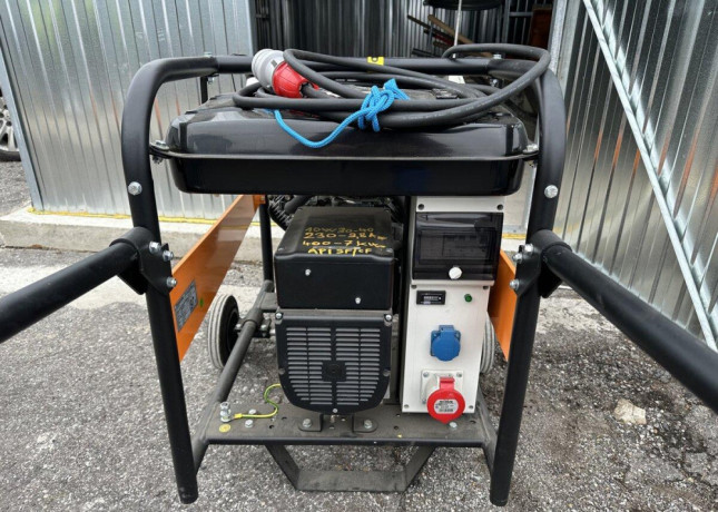 elektrocentrala-medved-grizzli-1000-big-1