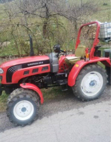 predam-traktor-europard-245-big-1