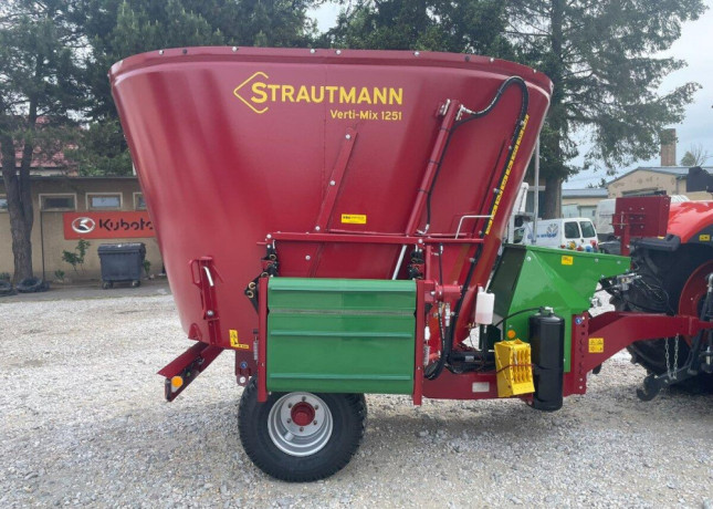 krmny-voz-strautmann-verti-mix-1251-big-1