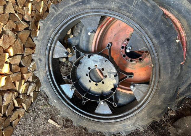 predam-kultivacne-kolesa-koleso-zetor-mayor-7011-big-3