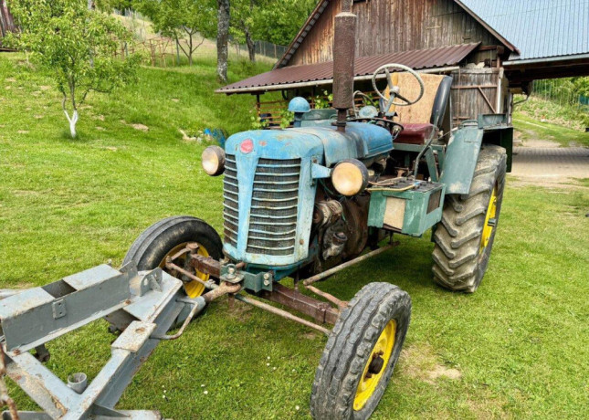 predam-traktor-zetor-25-s-brzdenou-vleckou-aj-samostatne-big-3