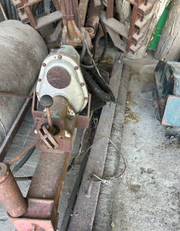 nakladac-unhz-500-big-1