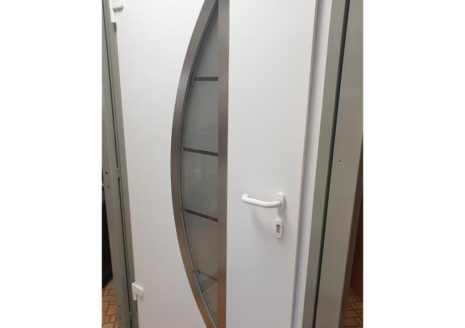 dvere-hormann-thermo46-tps-900-1000x2100mm-vystavny-kus-big-2