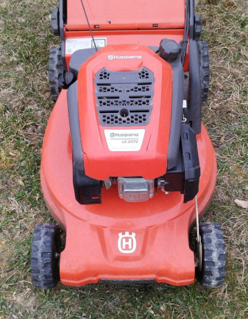 husqvarna-motorova-kosacka-lc-347v-zaruke-42027-big-0