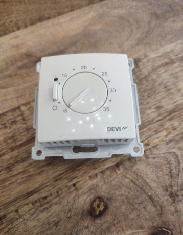 termostat-devi-d532-big-2