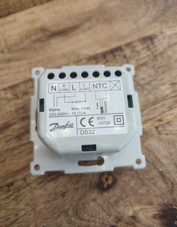 termostat-devi-d532-big-3