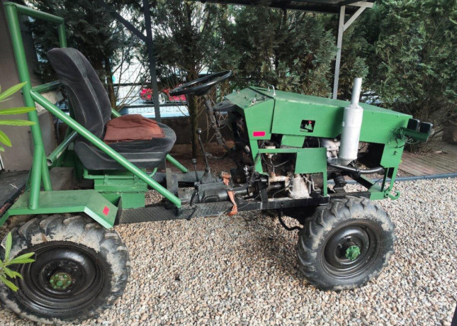 malotraktor-4x4-big-3